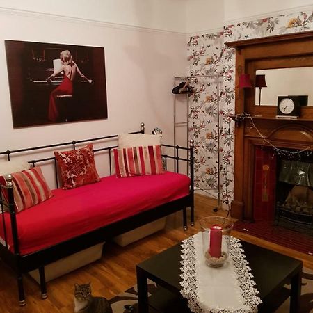 Beautiful Room In Victorian Family Home 伊尔福德 外观 照片