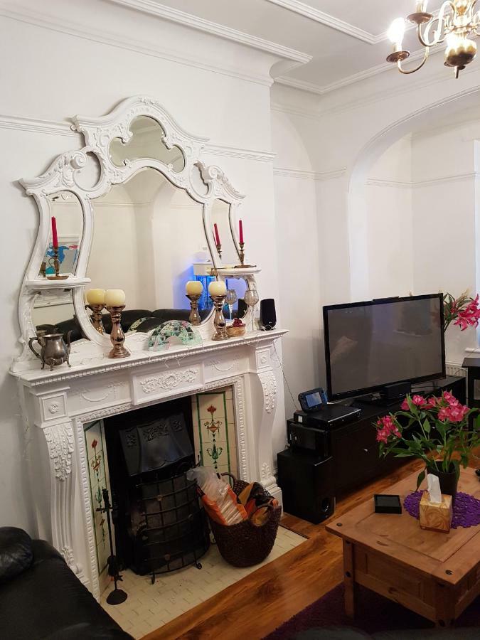 Beautiful Room In Victorian Family Home 伊尔福德 外观 照片